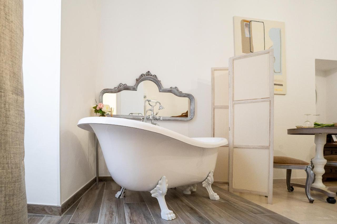 Corte Pietrantica - Charming Rooms & Suites جيوفيناتسو المظهر الخارجي الصورة