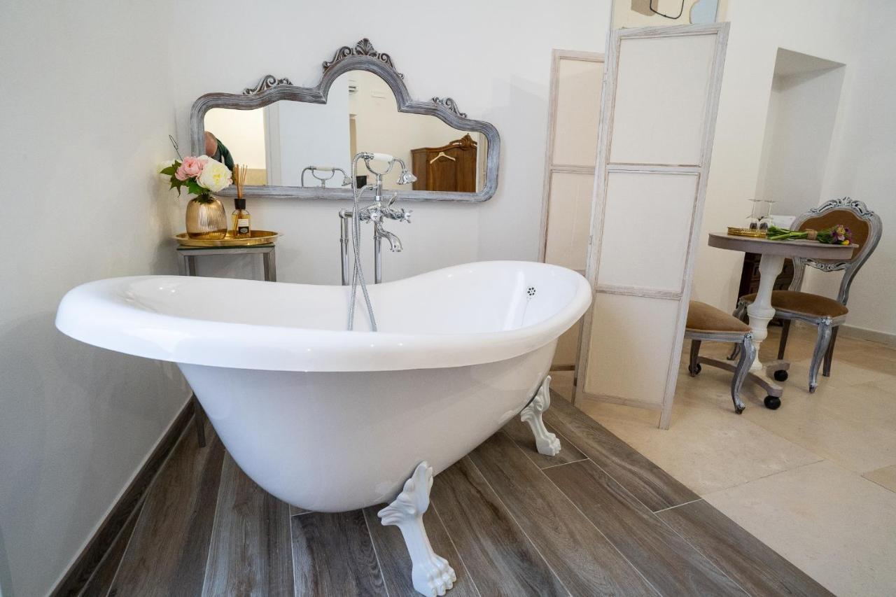 Corte Pietrantica - Charming Rooms & Suites جيوفيناتسو المظهر الخارجي الصورة