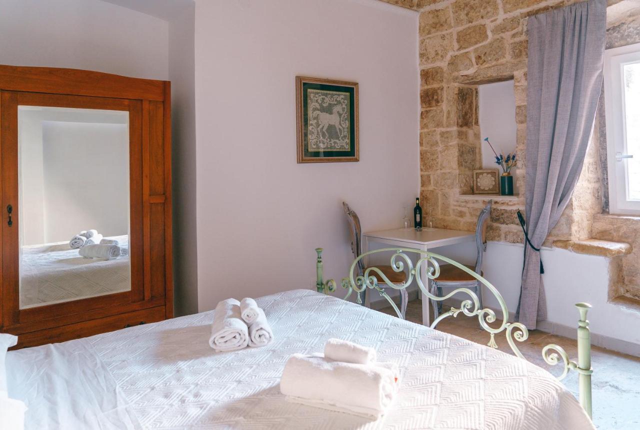 Corte Pietrantica - Charming Rooms & Suites جيوفيناتسو المظهر الخارجي الصورة