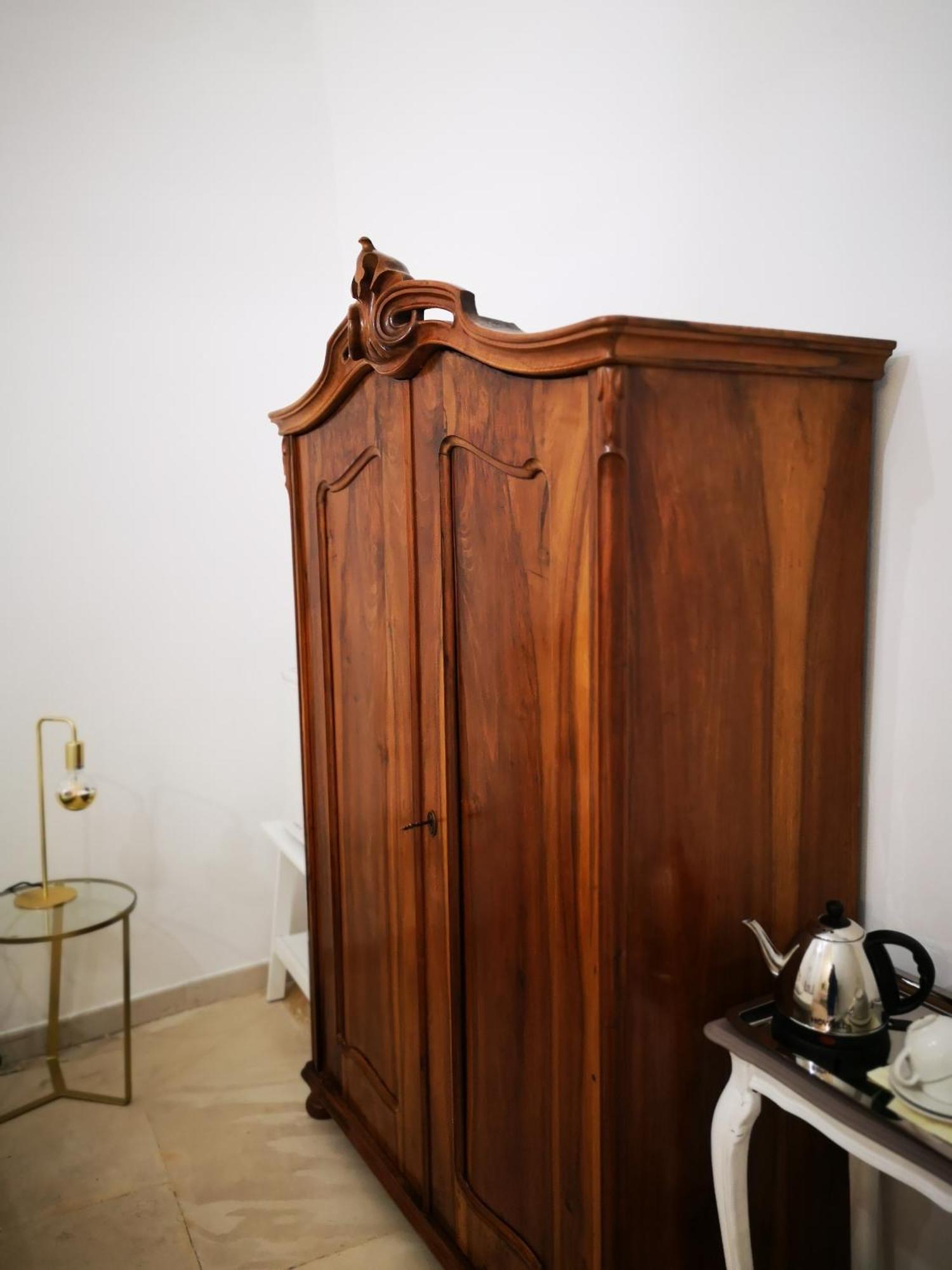Corte Pietrantica - Charming Rooms & Suites جيوفيناتسو الغرفة الصورة